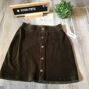 NWT Union Bay Juniors Corduroy Skirt Size M Olive Night Color
